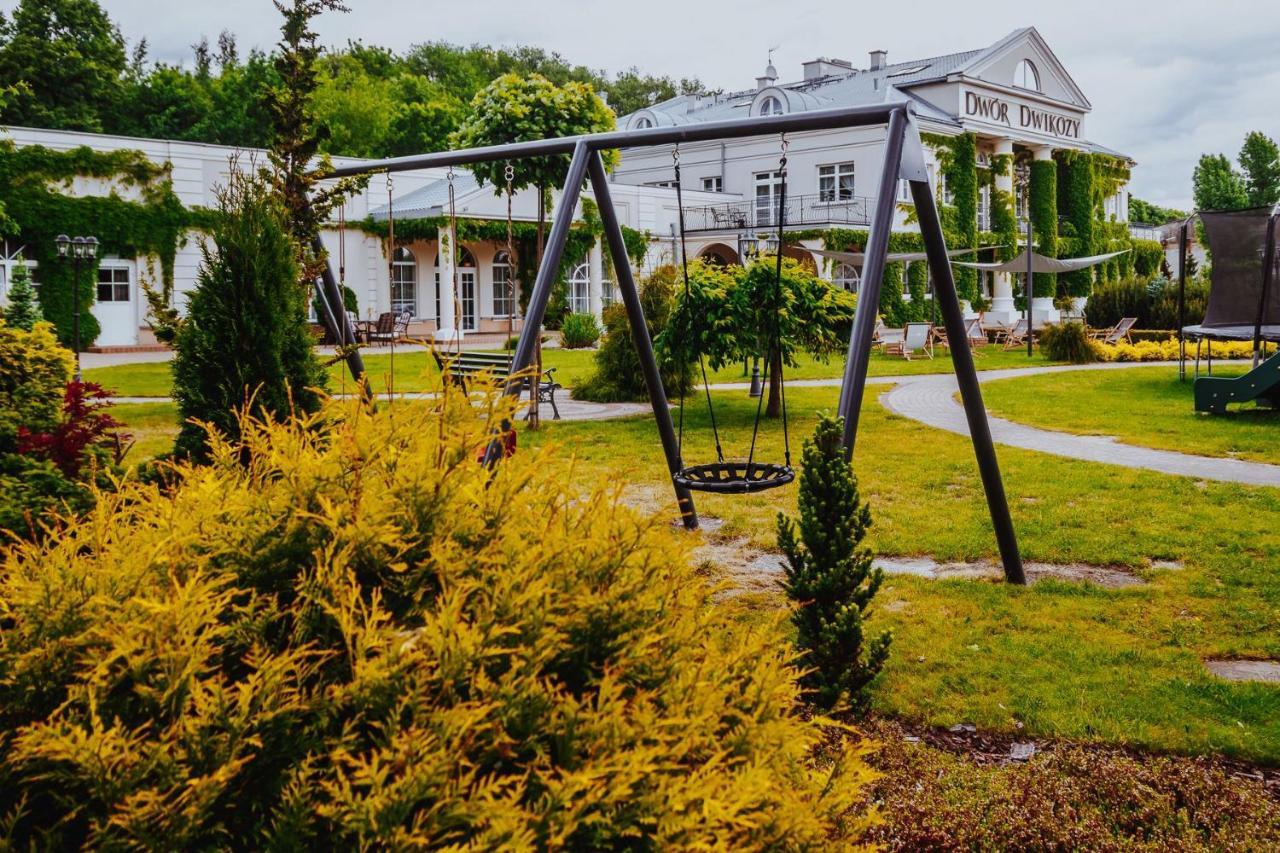 Hotel Dwor Dwikozy Exteriér fotografie