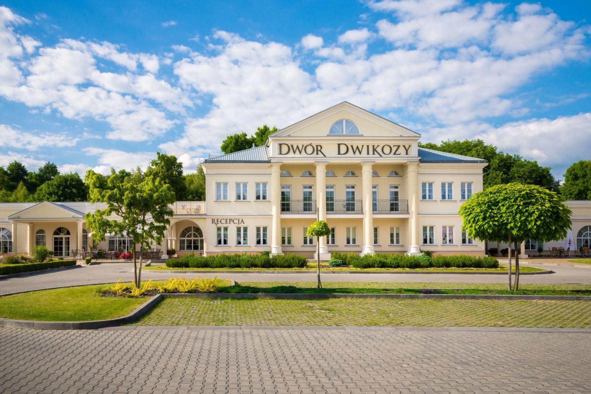 Hotel Dwor Dwikozy Exteriér fotografie
